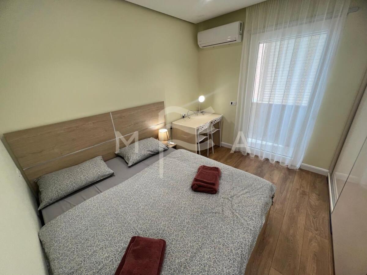 Yacht Club 573 Apartment Durres Exterior photo