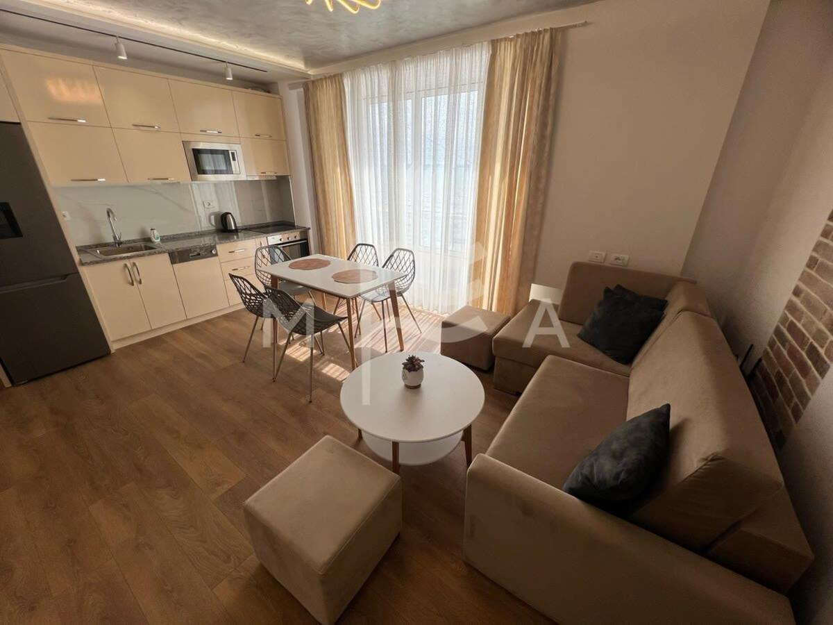 Yacht Club 573 Apartment Durres Exterior photo