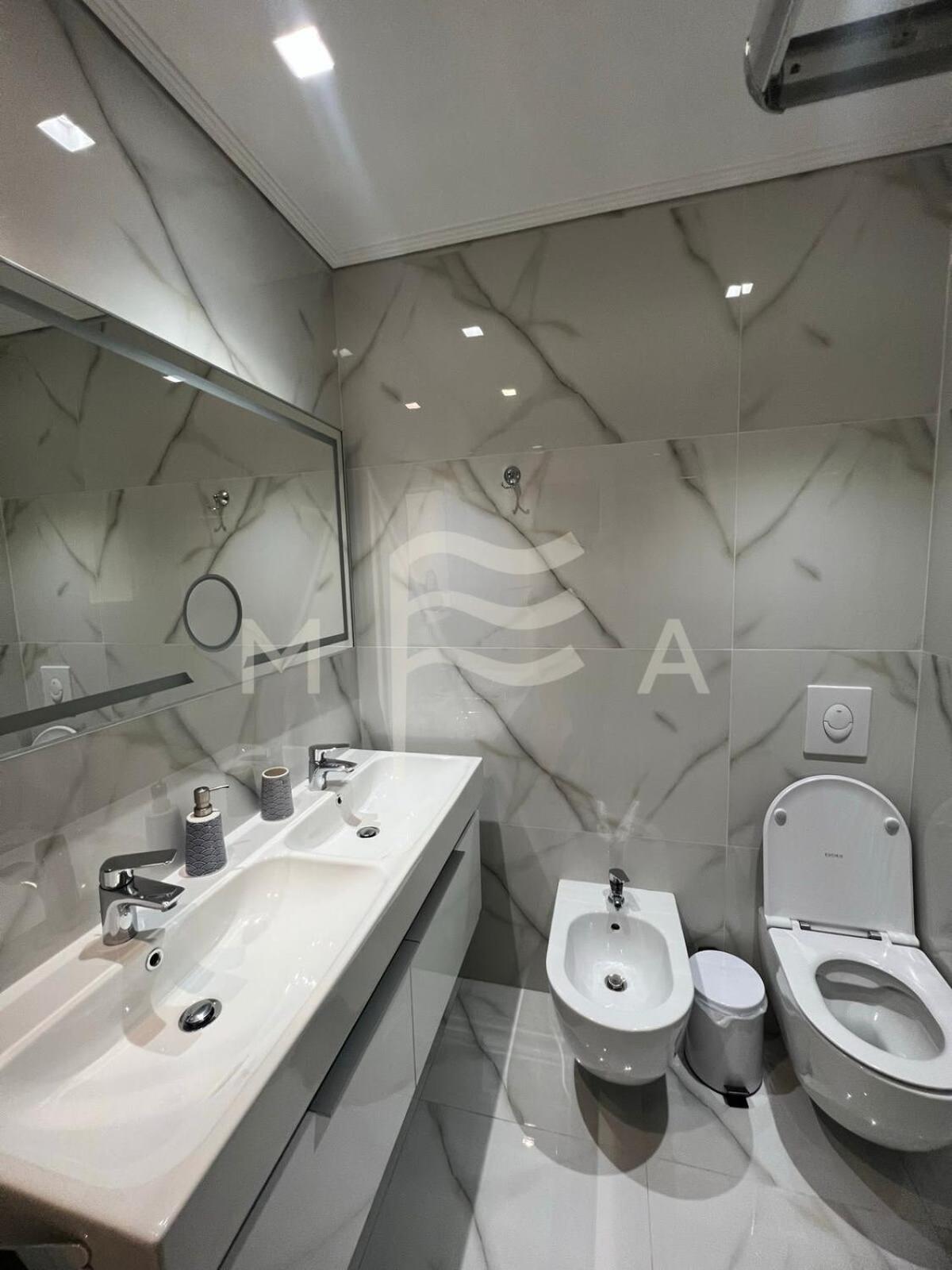 Yacht Club 573 Apartment Durres Exterior photo